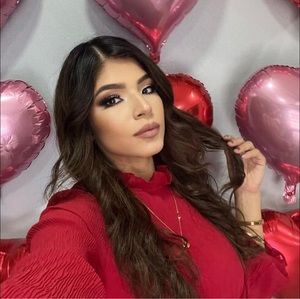 Meet your Posher, Jazmin